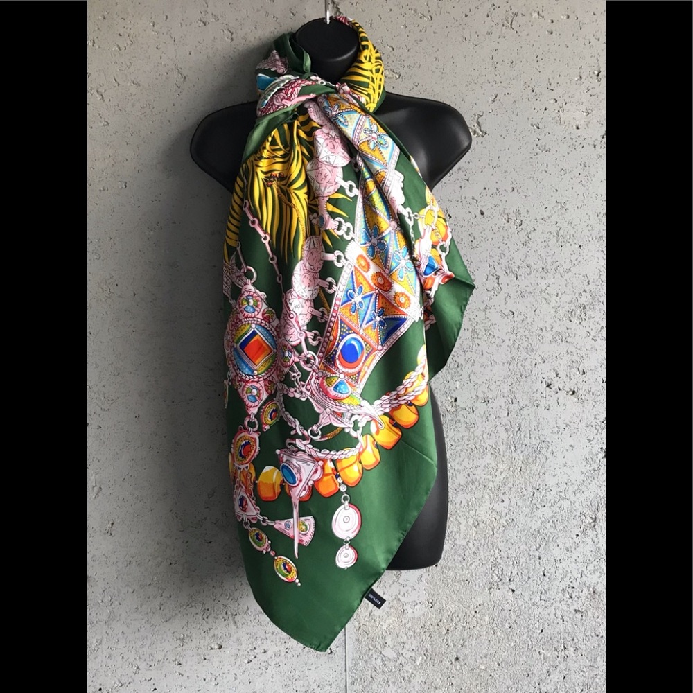 Source Unknown  50”x50” Versatile Green Long Lightweight Shawl/Scarf /Pashmina - Picture 4 of 15